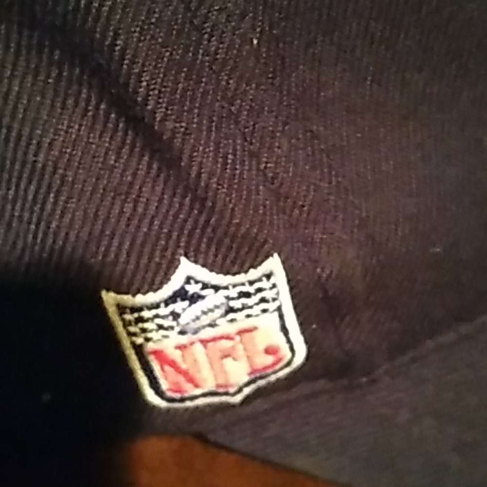 Football cap - Picture 2 of 3
